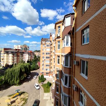 вул. Чорновола, 44