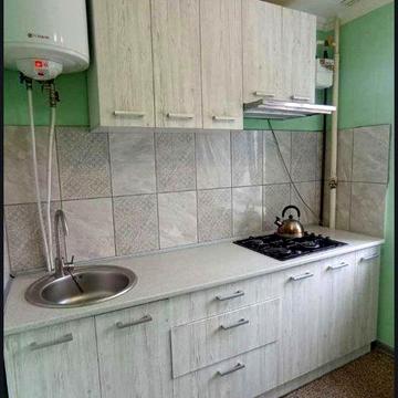 Продаж однокімнатной район Черемушки.