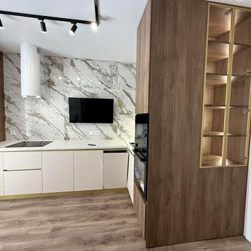 СРОЧНО 63 жемчужина продам однокомнатную с ремонтом ЖК 63 жемчужина