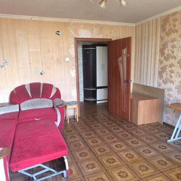 Продам трёхкомнатную на Обелиске 19900