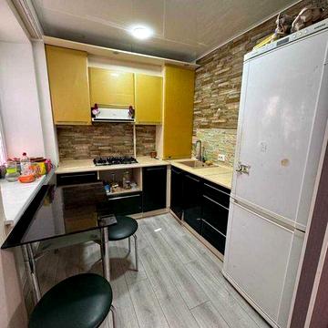 Продам 2-кімнатну квартиру з євроремонтом