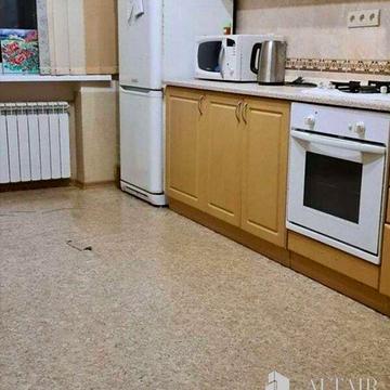Продам 2 ком. кв. 61 м2 с ремонтом,Гимназическая наб/метро Гагарина VI