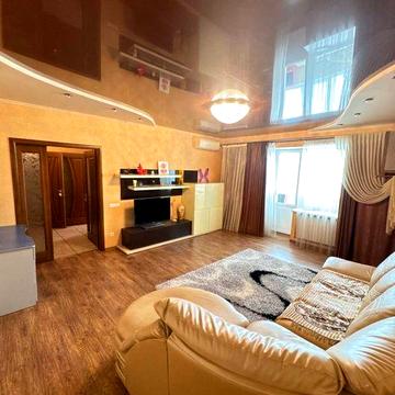 *Продаж просторої 2-к квартири в центрі