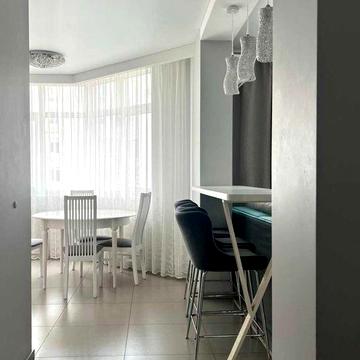 Продаж, світла 3-к квартира, з ремонтом, Освіти 16, Соломянський р-н