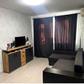 Дмитра Антоновича бульв., 6