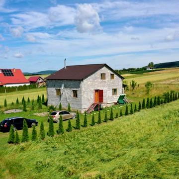 Лесі Українки, 30