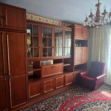 Прибузька вул., 30