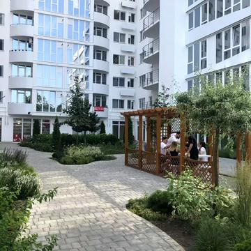 Львівська вул., 15б