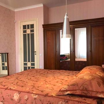Продам 3х комнат большую квартиру с дорогим ремонтом в Одессе Тополева ЖК Фортуна