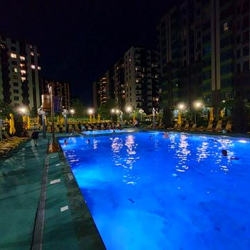 Героїв Небесної Сотні просп., 16/10