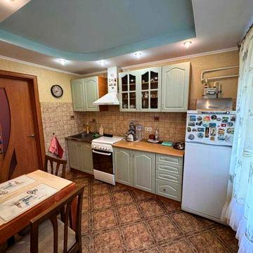 Продається 3-х кімнатна квартира на Подолі