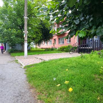 Конституції, 3