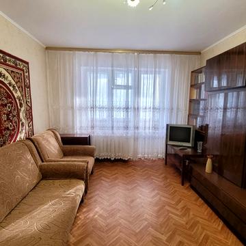 Зої Гайдай вул., 3