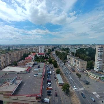 Космонавтів просп., 49