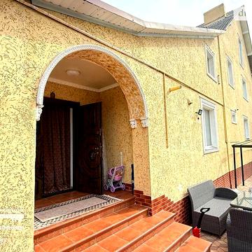 Довгострокова оренда 5к Дім Ґданська (Нахімова) вулиця