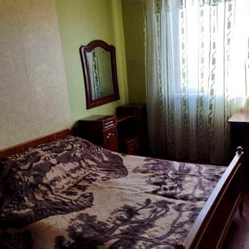 Сдаю 2к. квартиру на Студенческой. .520.Метро – пешком.