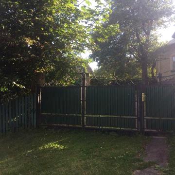 Приватний будинок