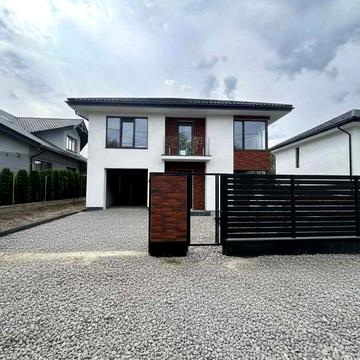 Продаж СУЧАСНОГО  ОСОБНЯКА  з ГАРАЖЕМ  та власною ділянкою 5 соток