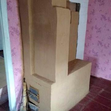 Гарний будинок в мальовничому селі...