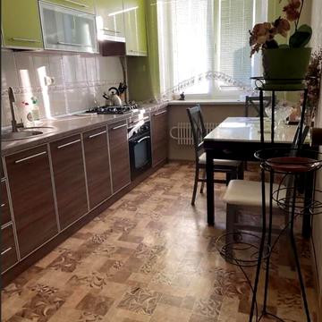 Професора Отамановського вул., 27