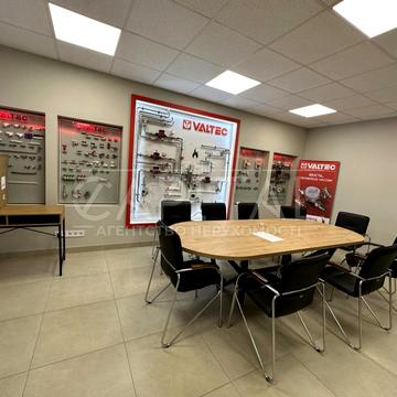 Центральна вул., 22