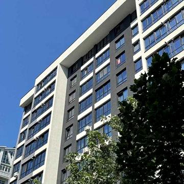 Велика двокімнатна у зданому будинку ЖК Комфорт парк