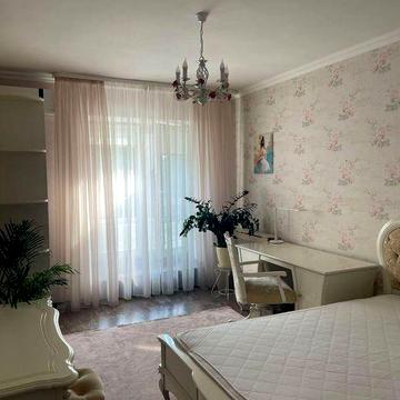 Продам 3-кімнатну квартиру, вул. Машинобудівників, Чабани. LM