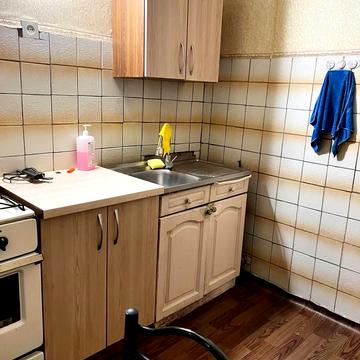 Руставі вул., 5