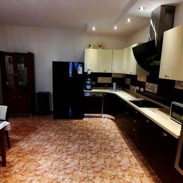 ПРОДАМ 3х-комнатную квартиру ул. АНТОНОВИЧА 140 м. Палац Україна