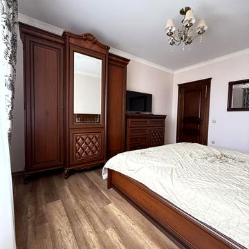 Відродження просп., 50а
