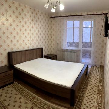 Аерокосмічний просп. (Гагаріна), 90