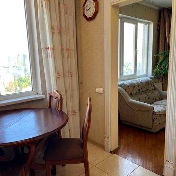 Продаж 3 к.квартири,видова,гарний стан,Проспект Правди 17!