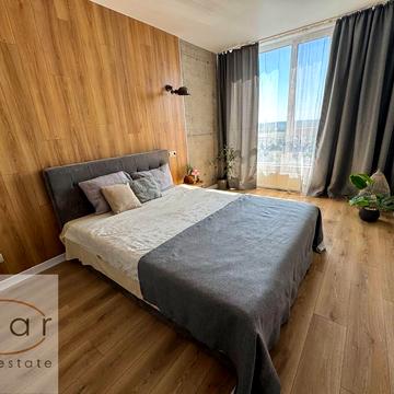 Красносільського вул., 43