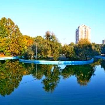 2 комнатная квартира возле парка Победы