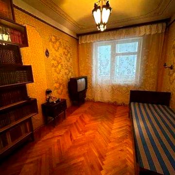 Продам 2-к квартиру 51 м2, ул. Пантелеймона Кулиша 5-Б, м.Левобережная