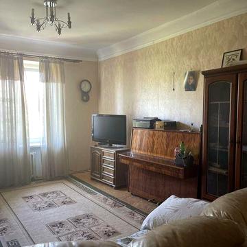 Оренда 2х кімнат. квартири Алмазна, 14 ( Карачуни)