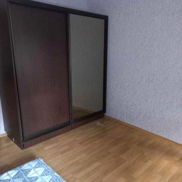 Сдам 1 комнатную квартиру ,Ленпоселок Крайняя