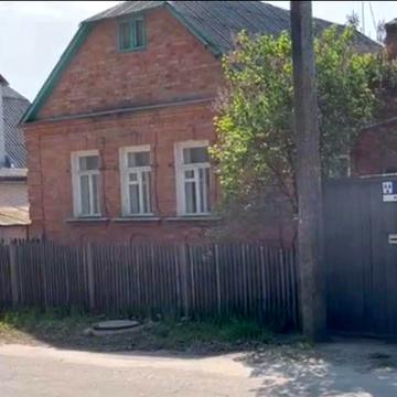 Військовим здається будинок з  невеличкими 5 кімнатами
