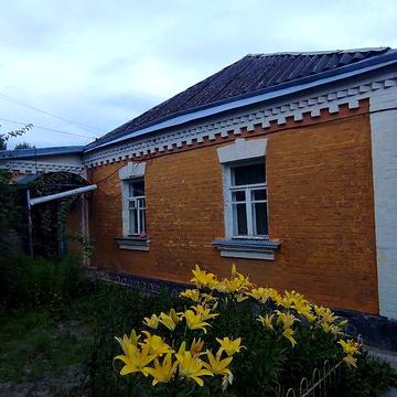Половина цегляного будинку з власним двором, Васильків, нижній масив