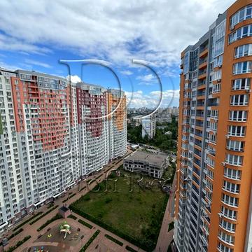 Каховська вул., 60