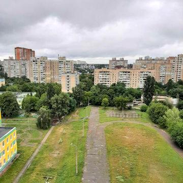 м.Академмістечко 5 хвилин пішки.2к квартири на вул. Ірпінська 66