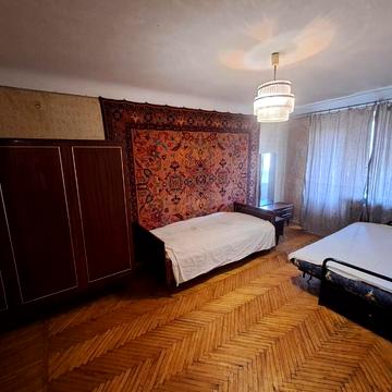 Юрія Пасхаліна вул. (Ілліча), 12