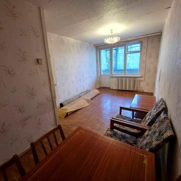 Вишгородська вул., 10