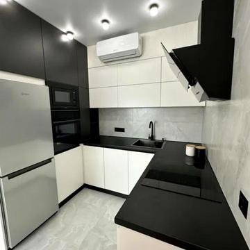 Двокімнатна квартира з новим ремонтом в Перлині на Таїрово