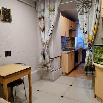 3-кімнатна квартира на Таїрова зі своїм палісадником та бомбосховищем