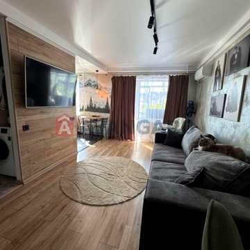 Олимпийская ул., 6, Коммунарский, Запоріжжя, Запорізька 26500.0 USD