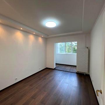 Продам 2 Кімнатна 59м2 3-тій поверх. з новим ремонтом