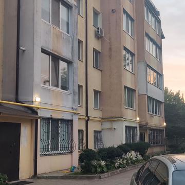 Миколаївська вул., 66