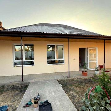 Продам якісний будинок з терасою