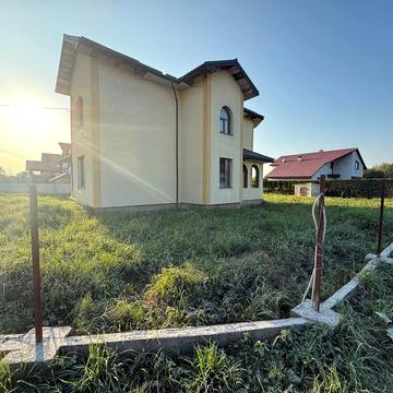 Мисливська вул., 70